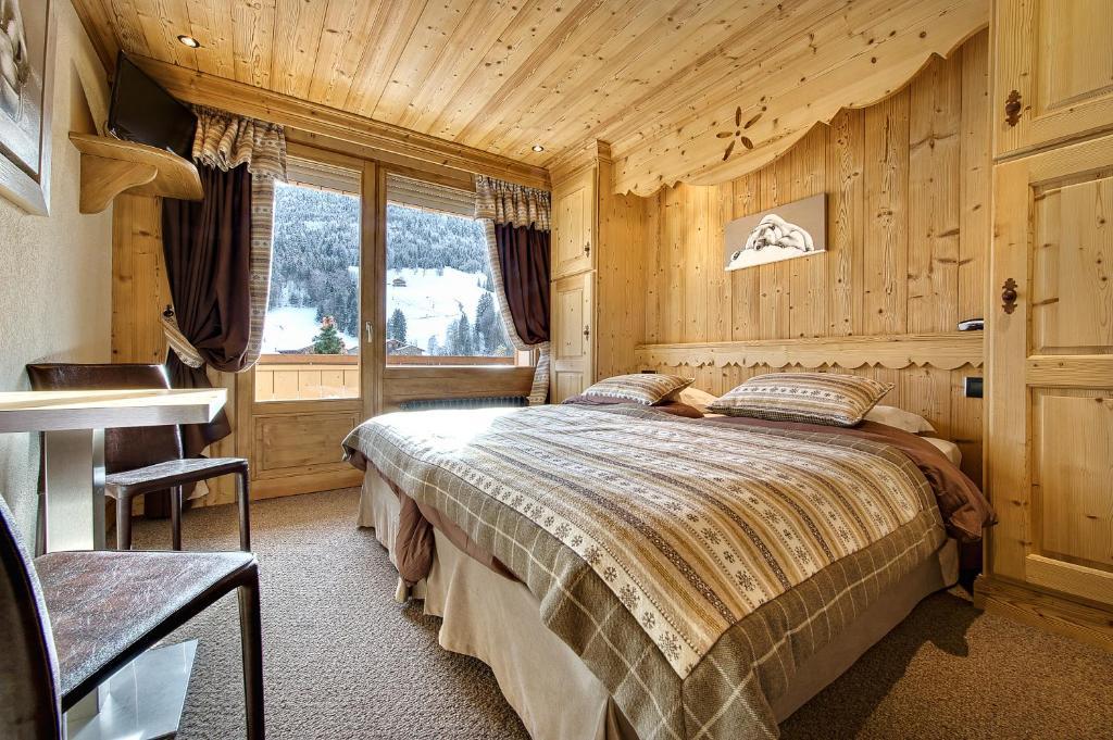 Hotel-Chalet Les Ecureuils Restaurant, Piscine, Garage Le Grand-Bornand Oda fotoğraf