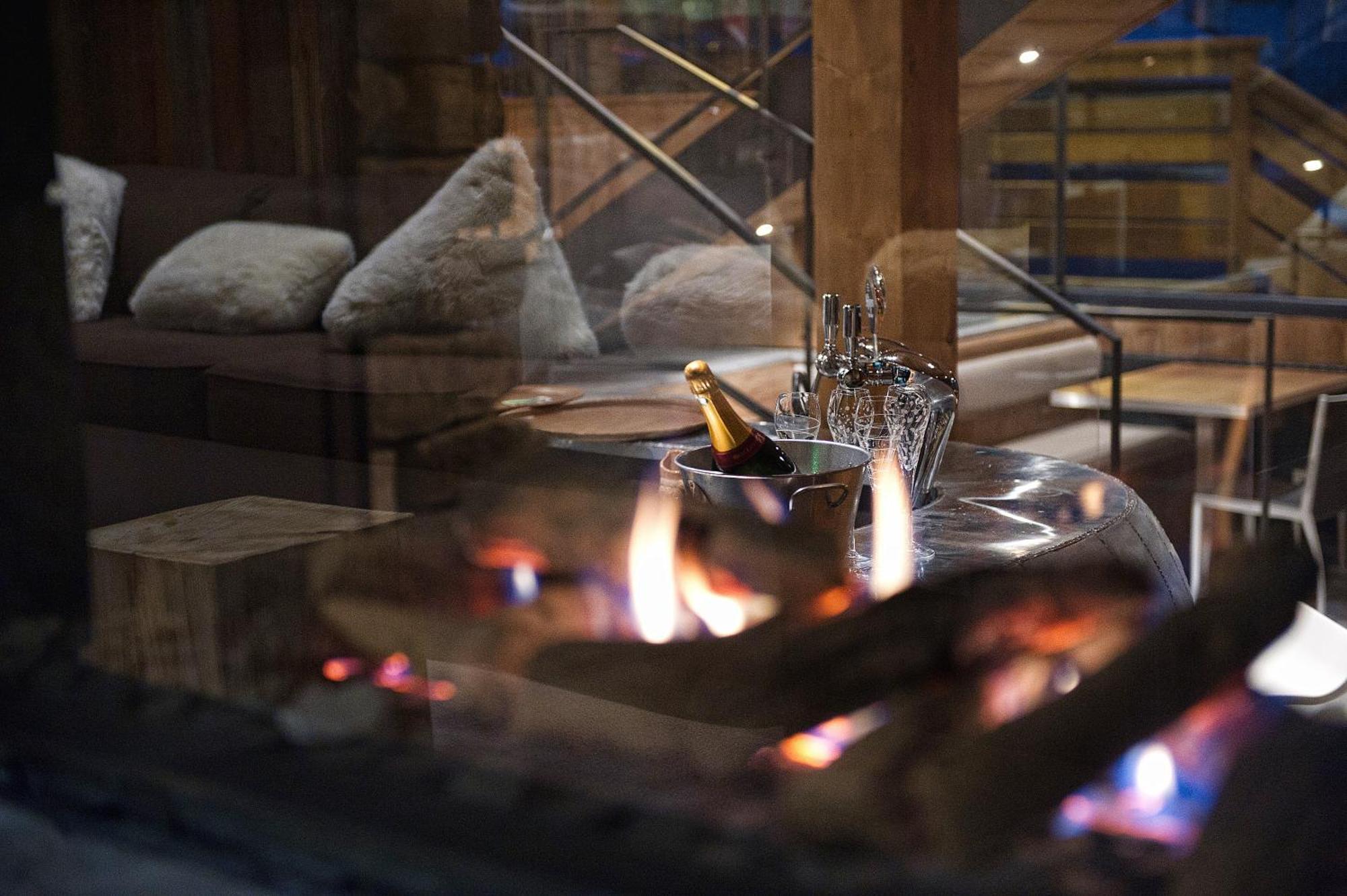 Hotel-Chalet Les Ecureuils Restaurant, Piscine, Garage Le Grand-Bornand Dış mekan fotoğraf