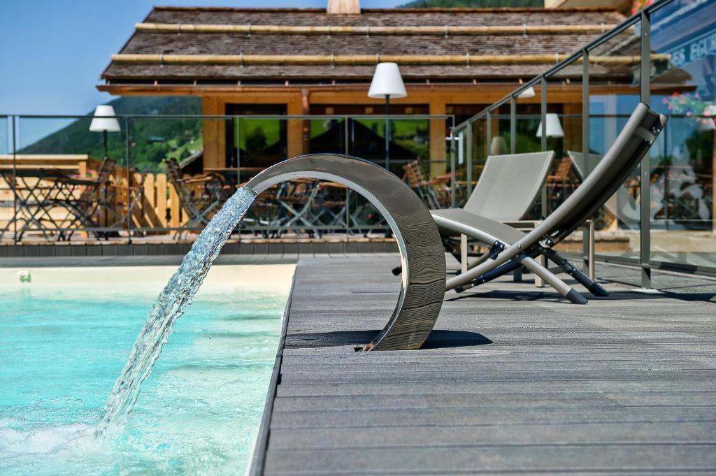 Hotel-Chalet Les Ecureuils Restaurant, Piscine, Garage Le Grand-Bornand Dış mekan fotoğraf