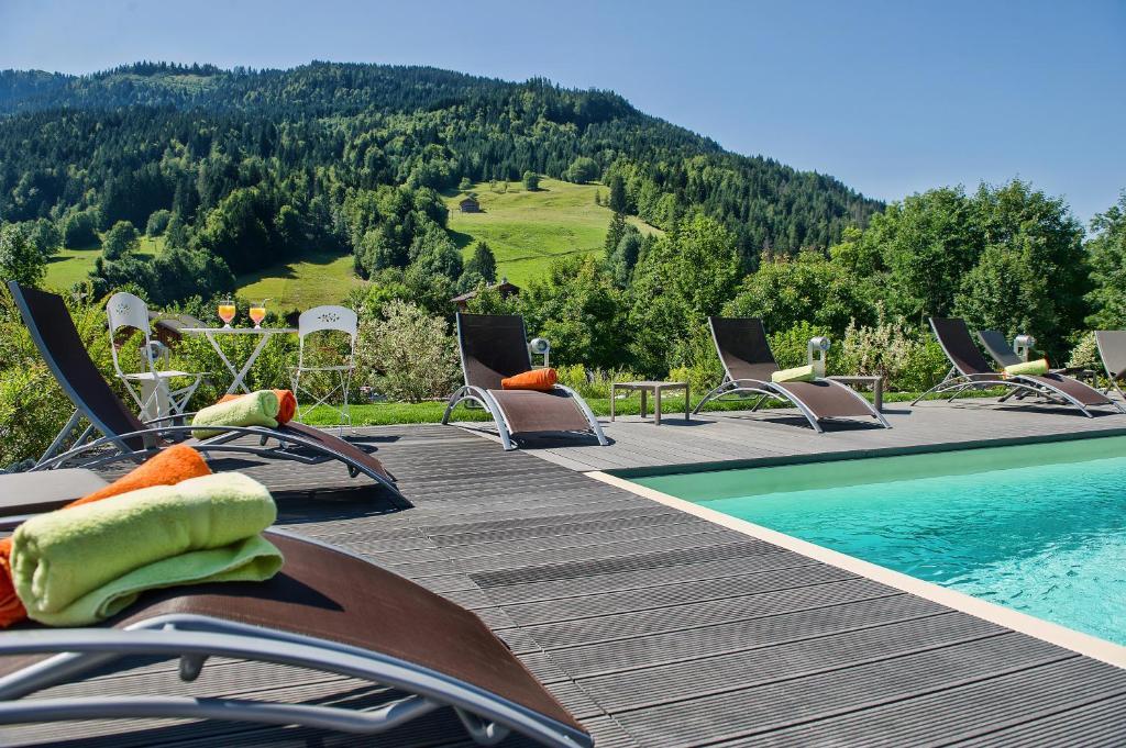 Hotel-Chalet Les Ecureuils Restaurant, Piscine, Garage Le Grand-Bornand Dış mekan fotoğraf