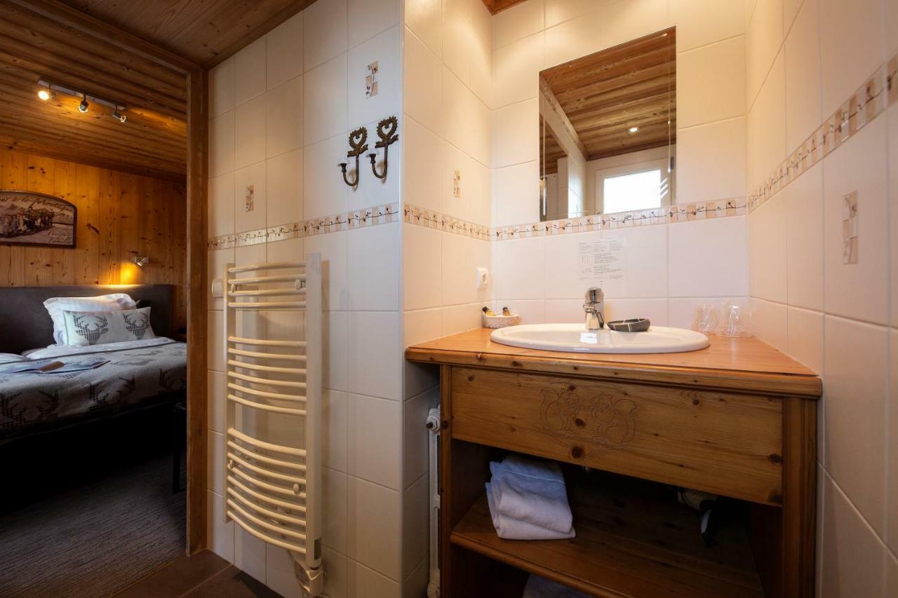 Hotel-Chalet Les Ecureuils Restaurant, Piscine, Garage Le Grand-Bornand Dış mekan fotoğraf